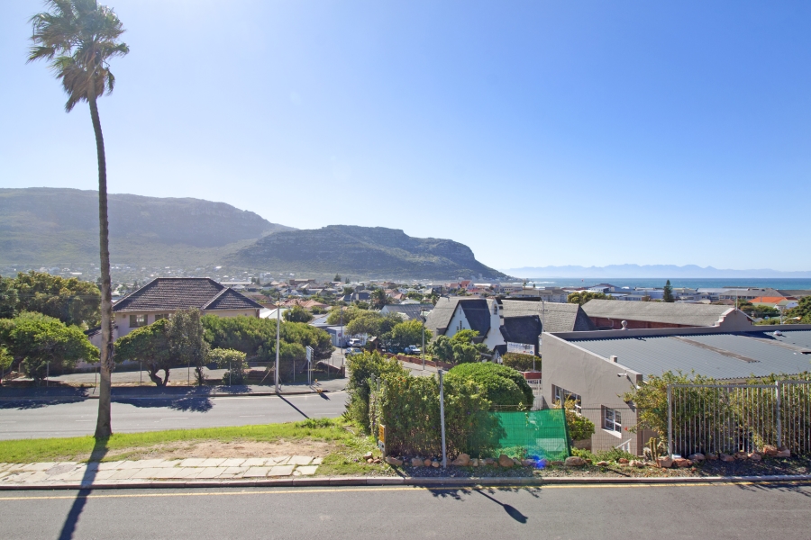 4 Bedroom Property for Sale in Fish Hoek Western Cape